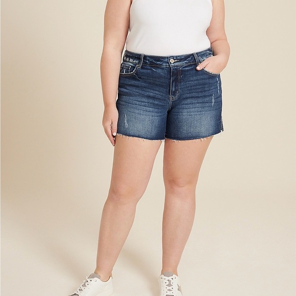 KanCan Pants - KanCan Dark High Rise Frayed Hem 4in Short